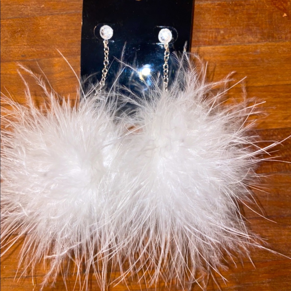 Fluffy dangle earrings